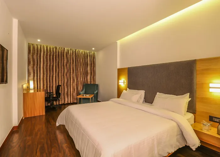 Hotel Hemala Karur 
