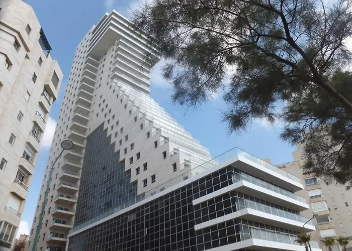 מלון מדיטרה בוטיק - כשר למהדרין נתניה
