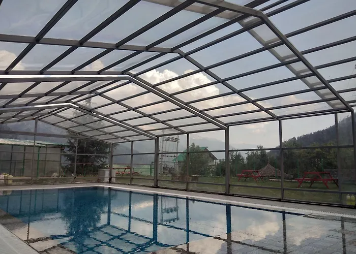 Utopia Resorts & Spa Manali 