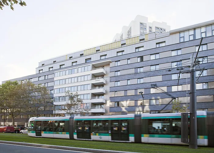 Sejours & Affaires Paris-Davout Apart otel