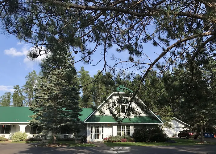 Northwoods Motel Hayward