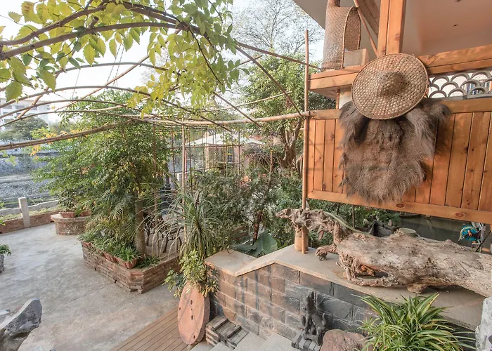 Zen Tea House Seven Stars Park Bed & Breakfast Guilin
