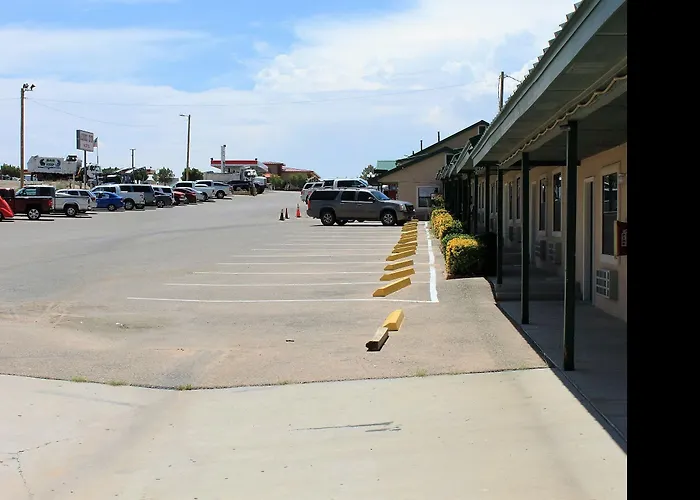 Adobe Inn Motel Clint