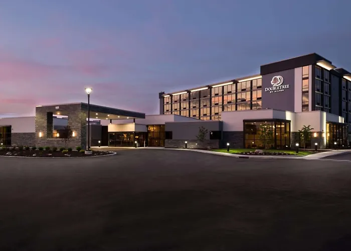 Doubletree By Hilton Lafayette East Hotel