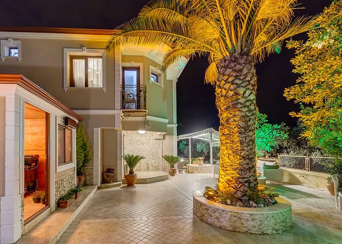 Cunda Özerbey Konağı Otel Ayvalı
