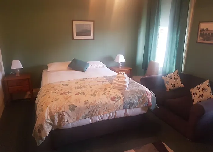 The Richmond Arms Hotel
