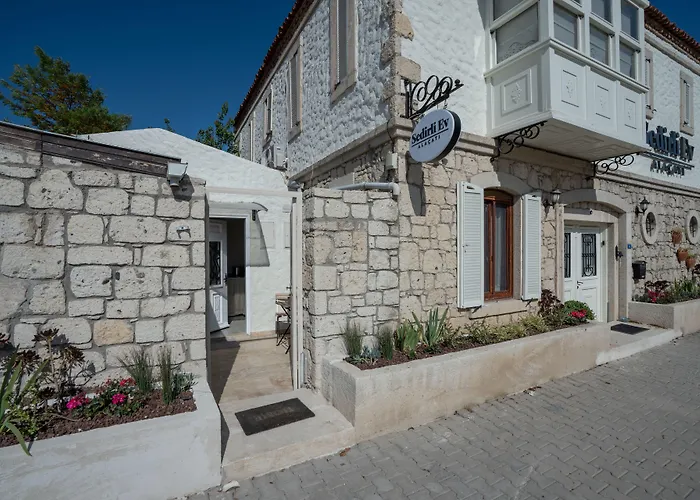 Sedirli Ev Otel Alaçatı