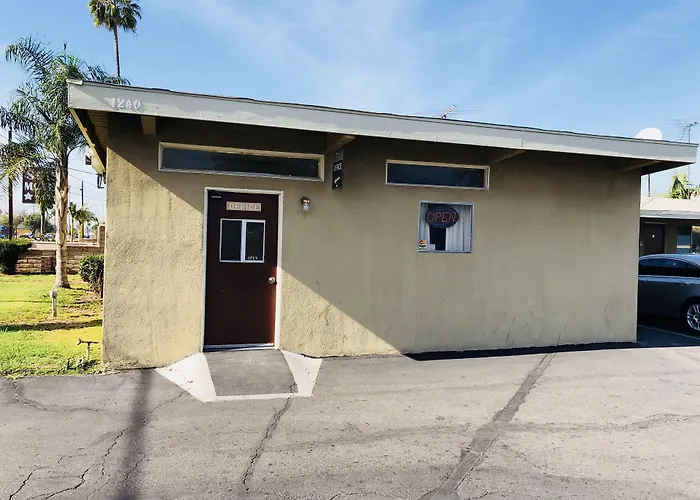 Sands Motel By Ontario Airport & Toyota Arena