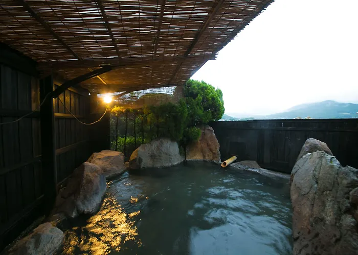 Yufuin Bath Satoyamasafu Hotel
