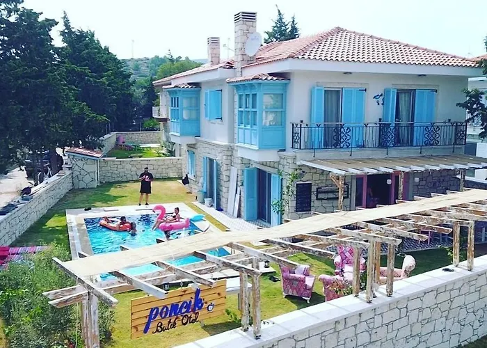 Poncik Butik Otel Alaçatı
