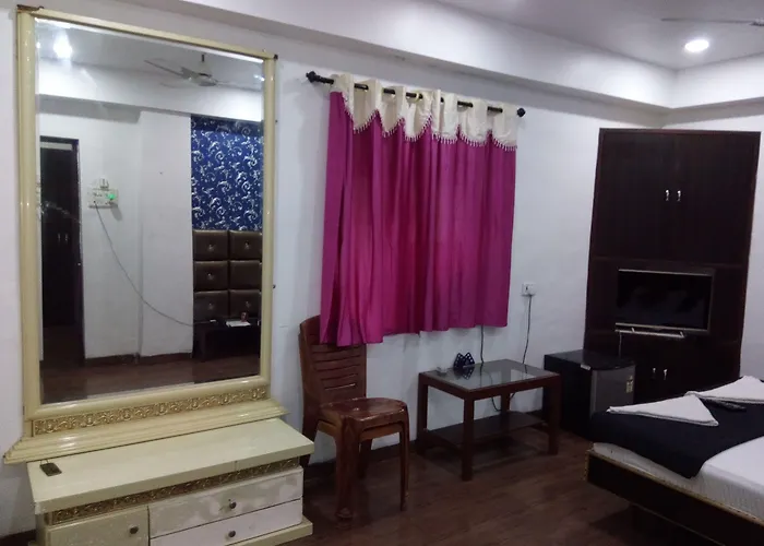 Hotel Geetanjali Navi Mumbai