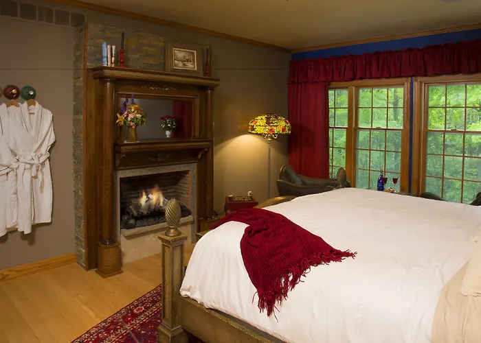 Hidden Serenity Bed And Breakfast West Bend