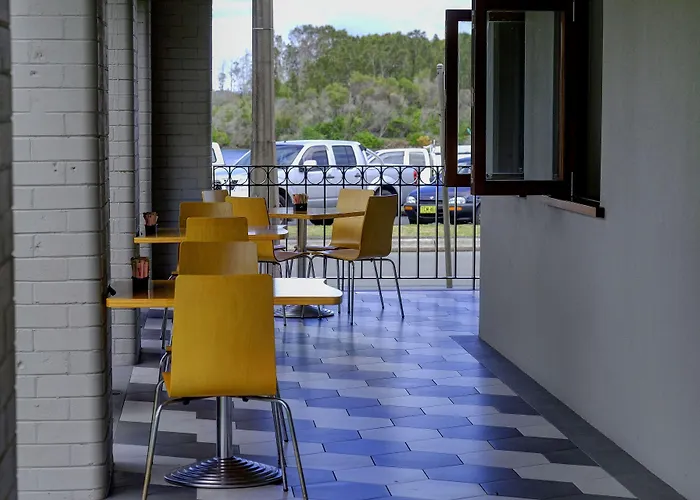 Lakes And Ocean Hotel Forster