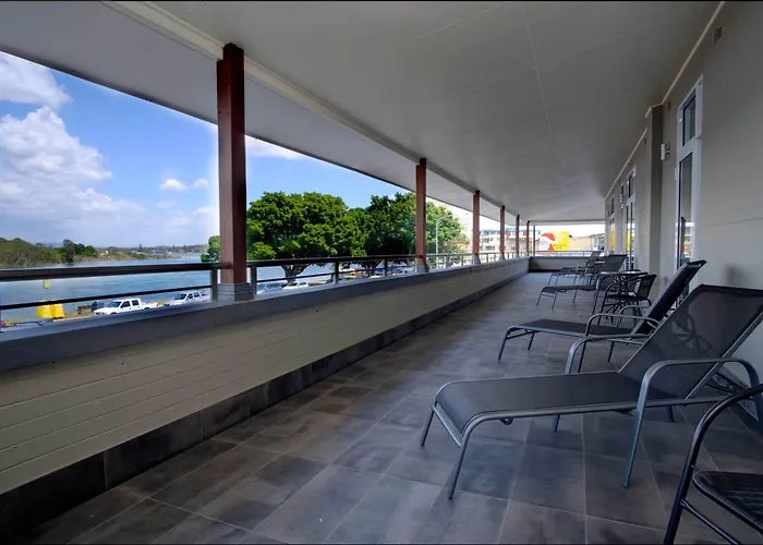 Lakes And Ocean Hotel Forster