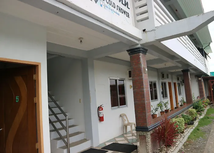 Pacific Waves Inn Baler