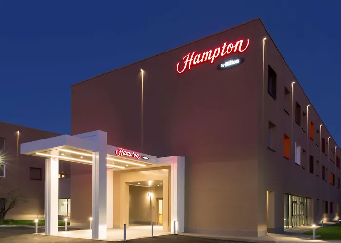Hampton By Hilton Rome East Otel
