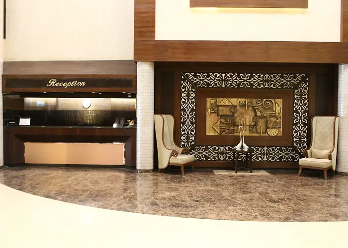 Hotel Amr Katra