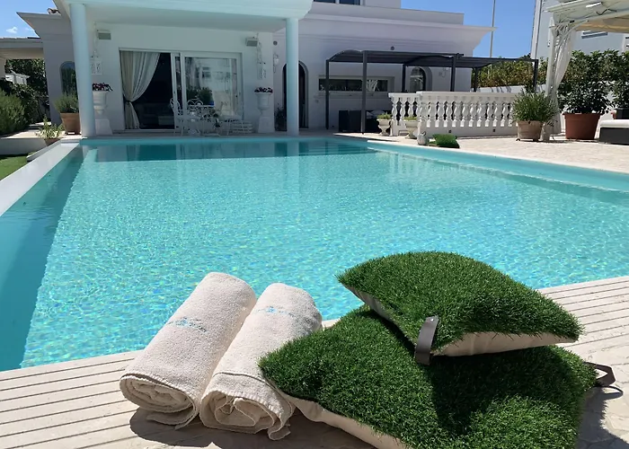 White House Luxury Hospitality Hotel Olbia