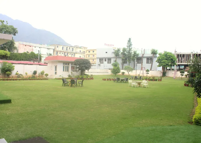 Hotel Ambica Katra