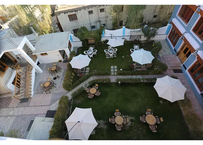 Hotel Rafica Leh