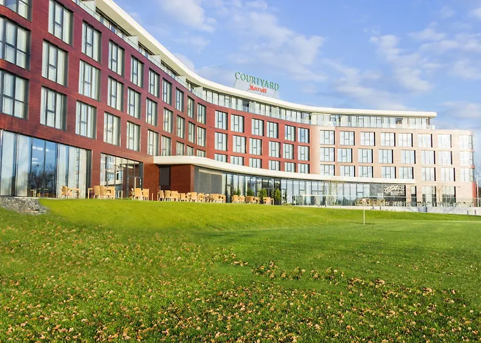 Courtyard By Marriott Wolfsburg Hotel