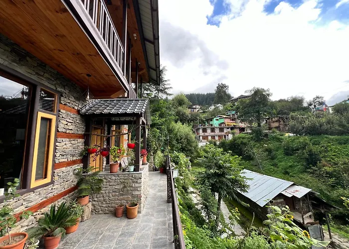 Rustic Roots Home Stay Nagar 