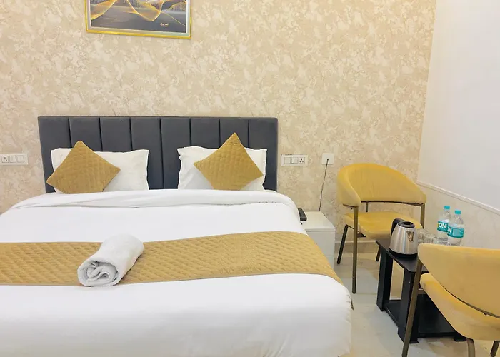 Hotel Devine Zirakpur Chandigarh