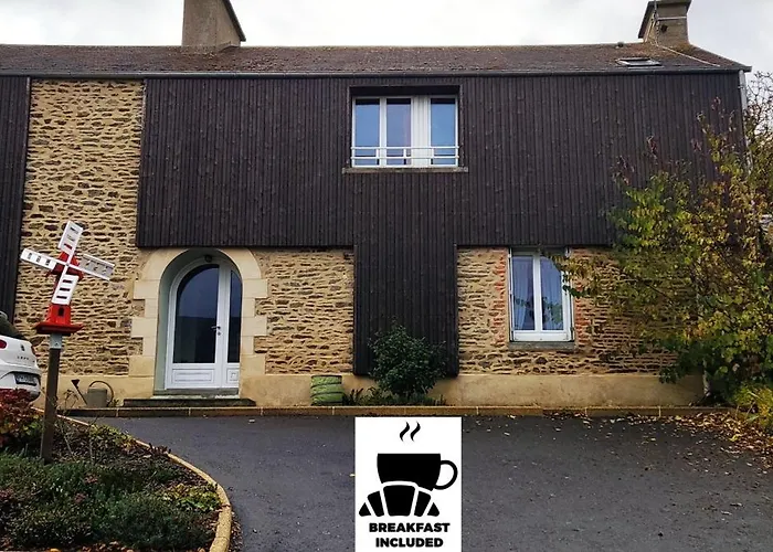 Le Petit Moulin Rouge, B&B, Sdb En-Suite, Parking Prive Gratuit Beauvoir 