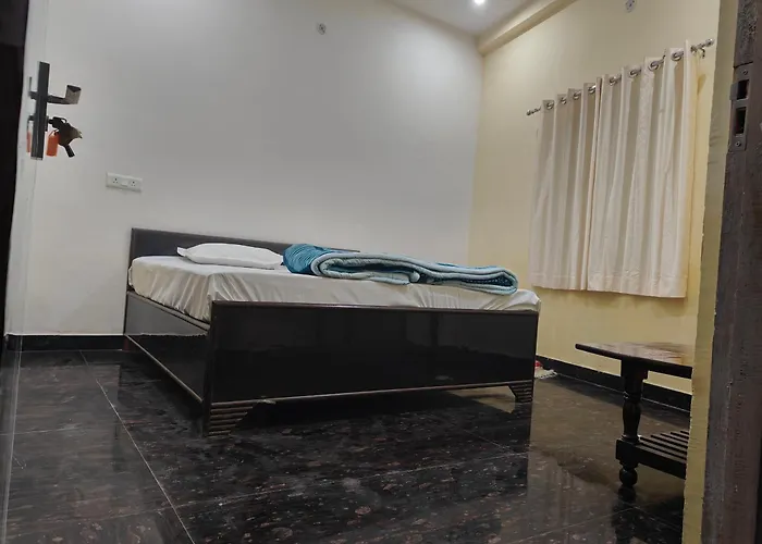 Sky Inn Paying Guest House Varanasi