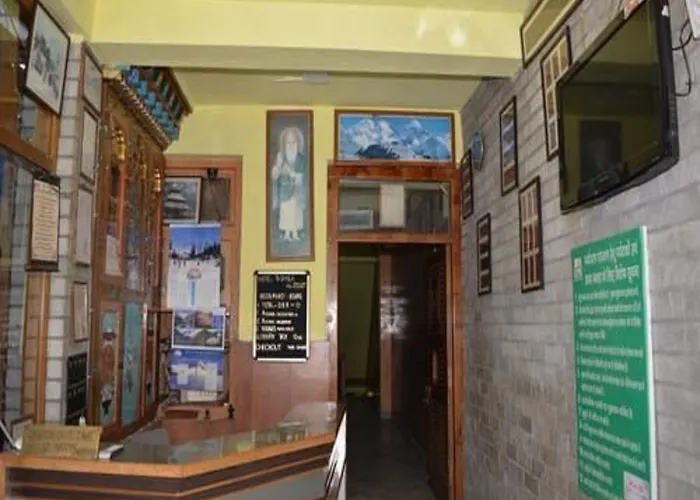 Hotel Tashila Manali 