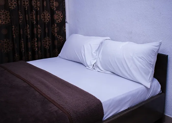 Day By Day Hotel Lagos