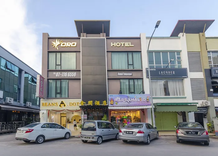 Super Oyo 1214 Oro Hotel Kluang