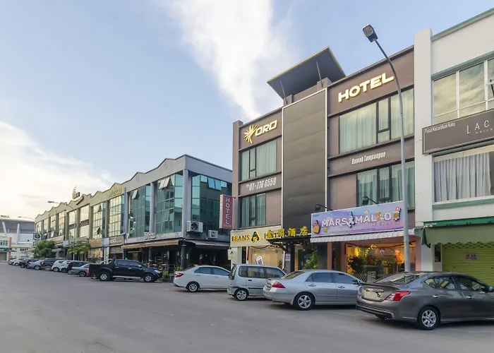 Super Oyo 1214 Oro Hotel Kluang