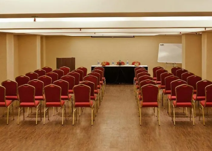 Iris Premiere Hotel Ahmednagar