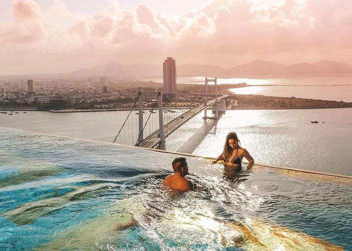 Wyndham Danang Golden Bay - Free Shuttle Bus To Beach