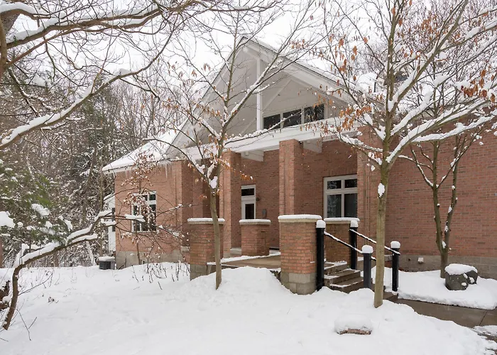 Pigeon Creek Inn - Adults Only Holland