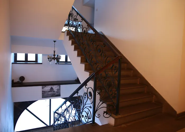 Cheltikov Hotel Kars