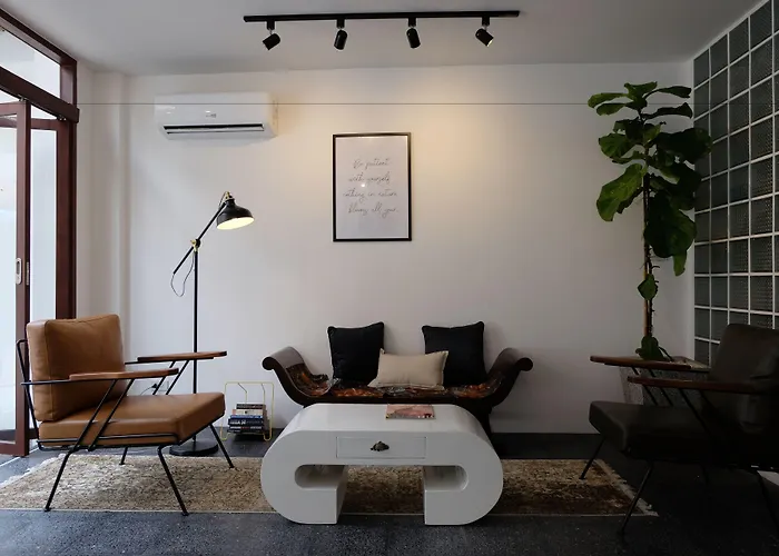 เฮาส์ สาทร 21 เบด แอนด์เบรคฟาสต์ Bed & Breakfast กรุงเทพมหานคร