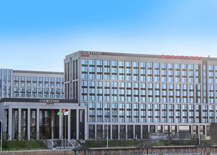 Courtyard By Marriott Zhengzhou Airport Hotel