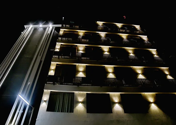 Hotel Kings Heritage Surat