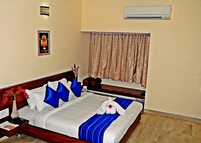Hotel Mookambika Palace Kolluru