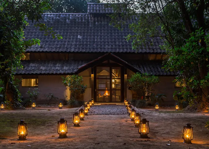 Tiger Tops Tharu Lodge Chitwan