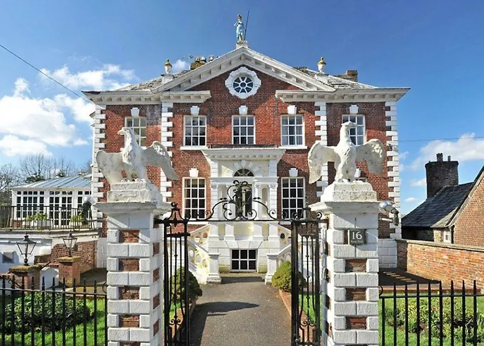 The Eagle House Hotel Launceston