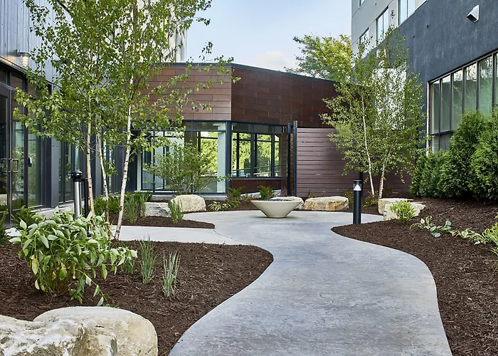 Courtyard By Marriott Minneapolis West Saint Louis Park