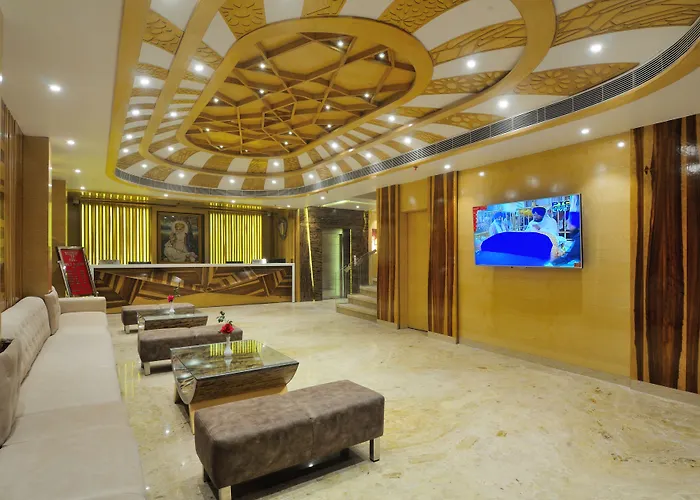 Hotel The Gold Regency - 02 Mins From New Delhi Railway Station