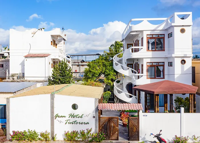 Gran Hostal Tintorera Puerto Villamil