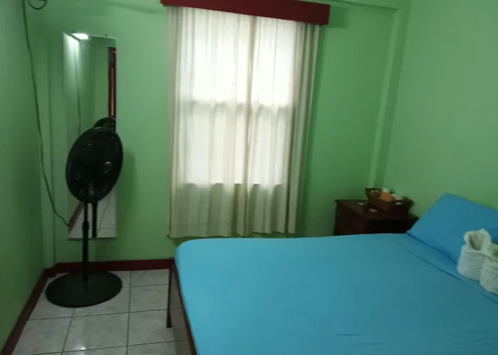 Belcove Hotel & Guesthouse Belize City