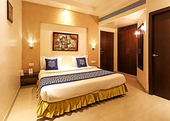 Hotel D'Grand Bareilly