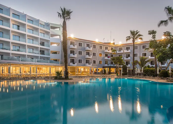 Narcissos Waterpark Resort Protaras