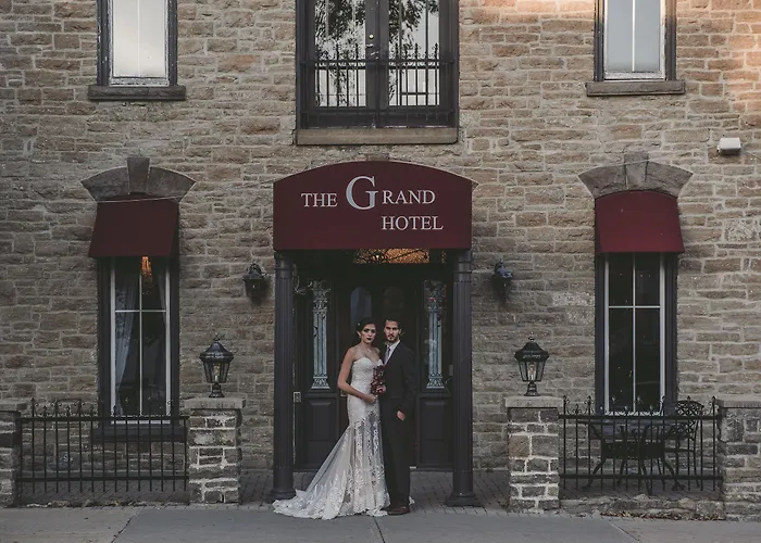 The Grand Hotel Carleton Place